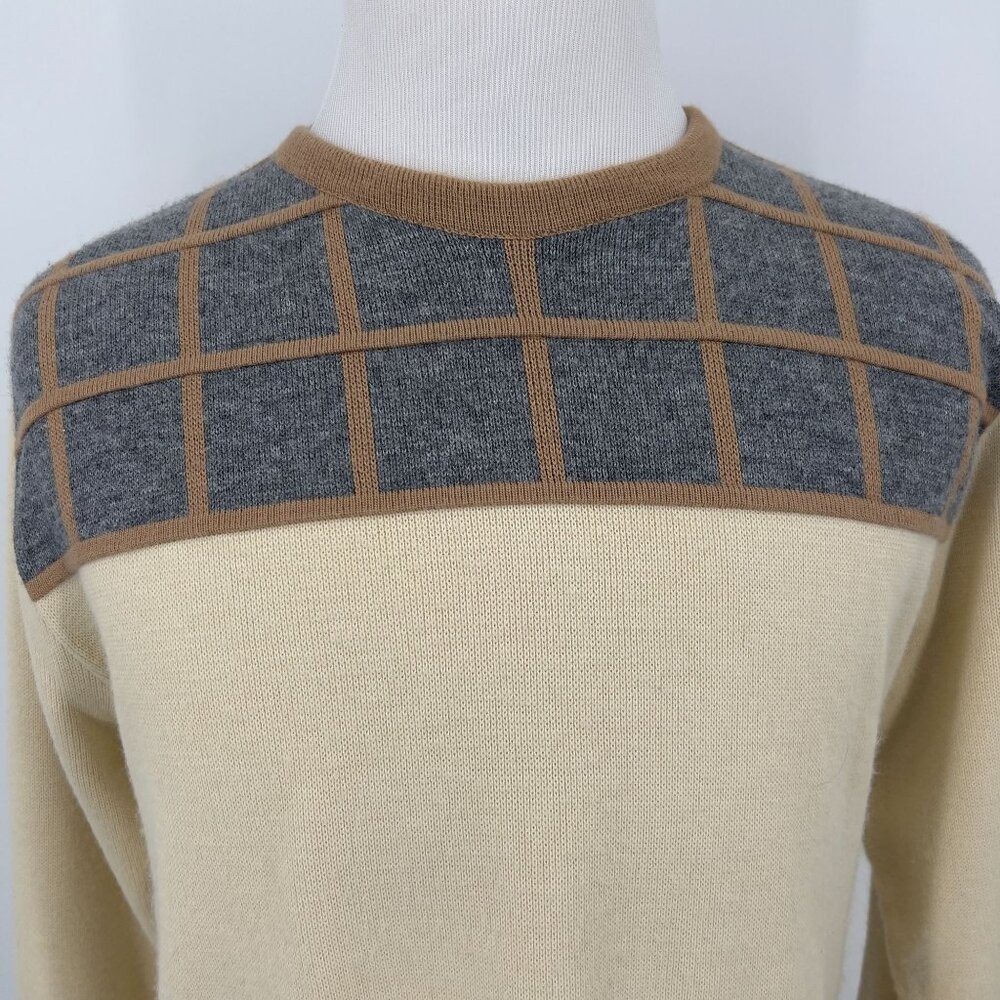 Lord Jeff Men's Acrylic Knit Sweater Plaid Yoke Design Beige & Gray Size L Large